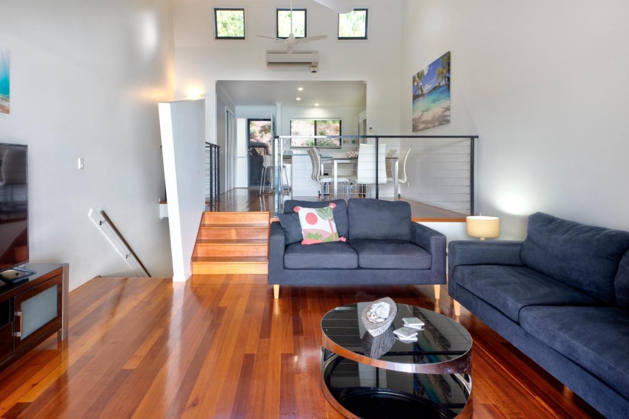 The Panorama 3, 2 Bedroom 2 Bathroom Ocean View Modern Apartamento Hamilton Island
