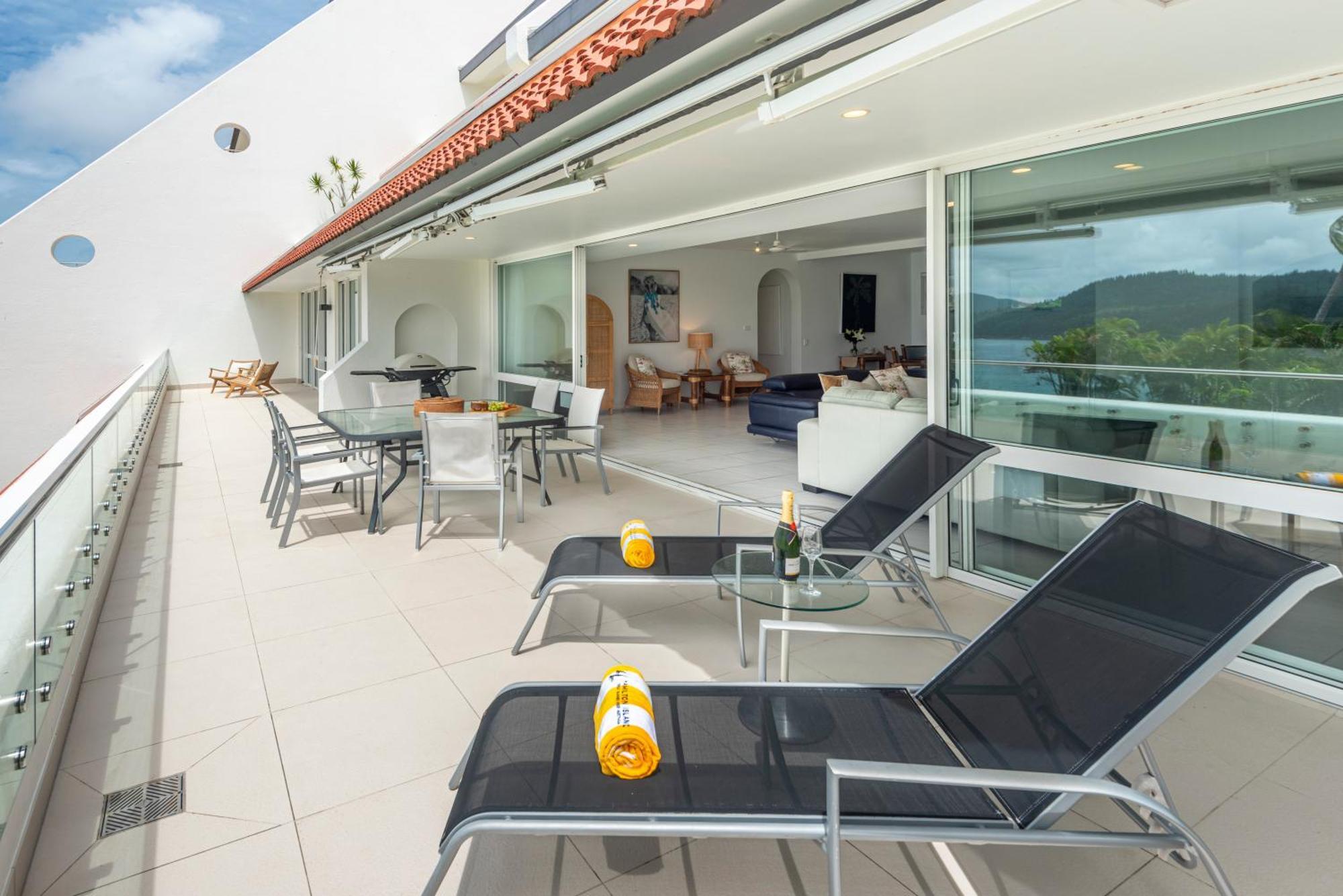 Bella Vista East 4 Oceanview, Golf Buggy, Valet Service & Shared Pool Apartamento *