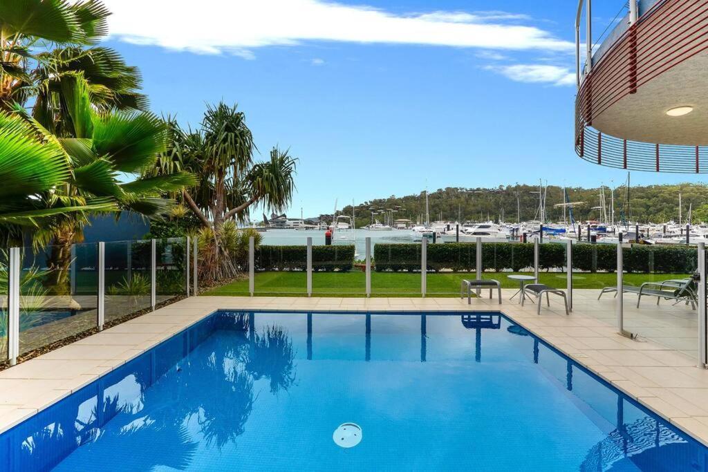 Pavillions 17 Waterfront With Private Pool And Buggy Hamilton Island