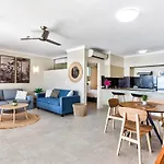 Whitsunday East 1106 On Hamilton Island By Hamorent