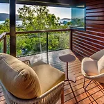 Point Blue On Hamilton Island By Hiha
