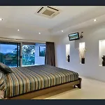 Jasmine House On Hamilton Island