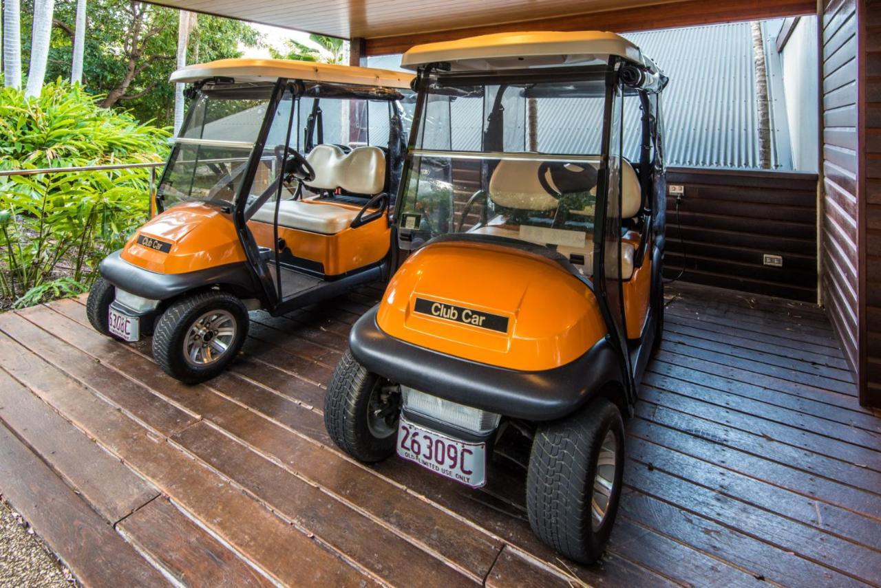 Holiday home Iluka Ocean Haven: Luxury With Infinity Pool And Golf Buggies