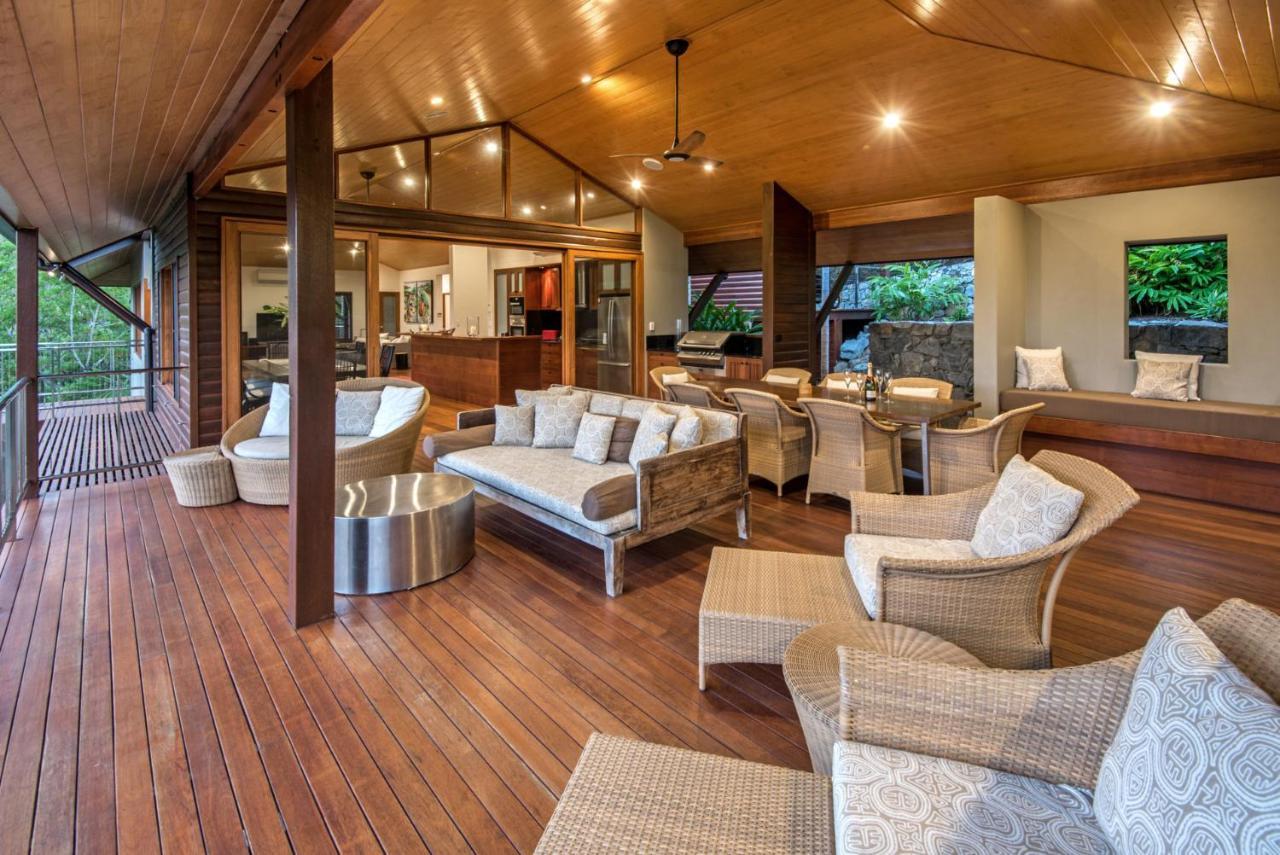 Iluka Ocean Haven: Luxury With Infinity Pool And Golf Buggies Holiday home Hamilton Island