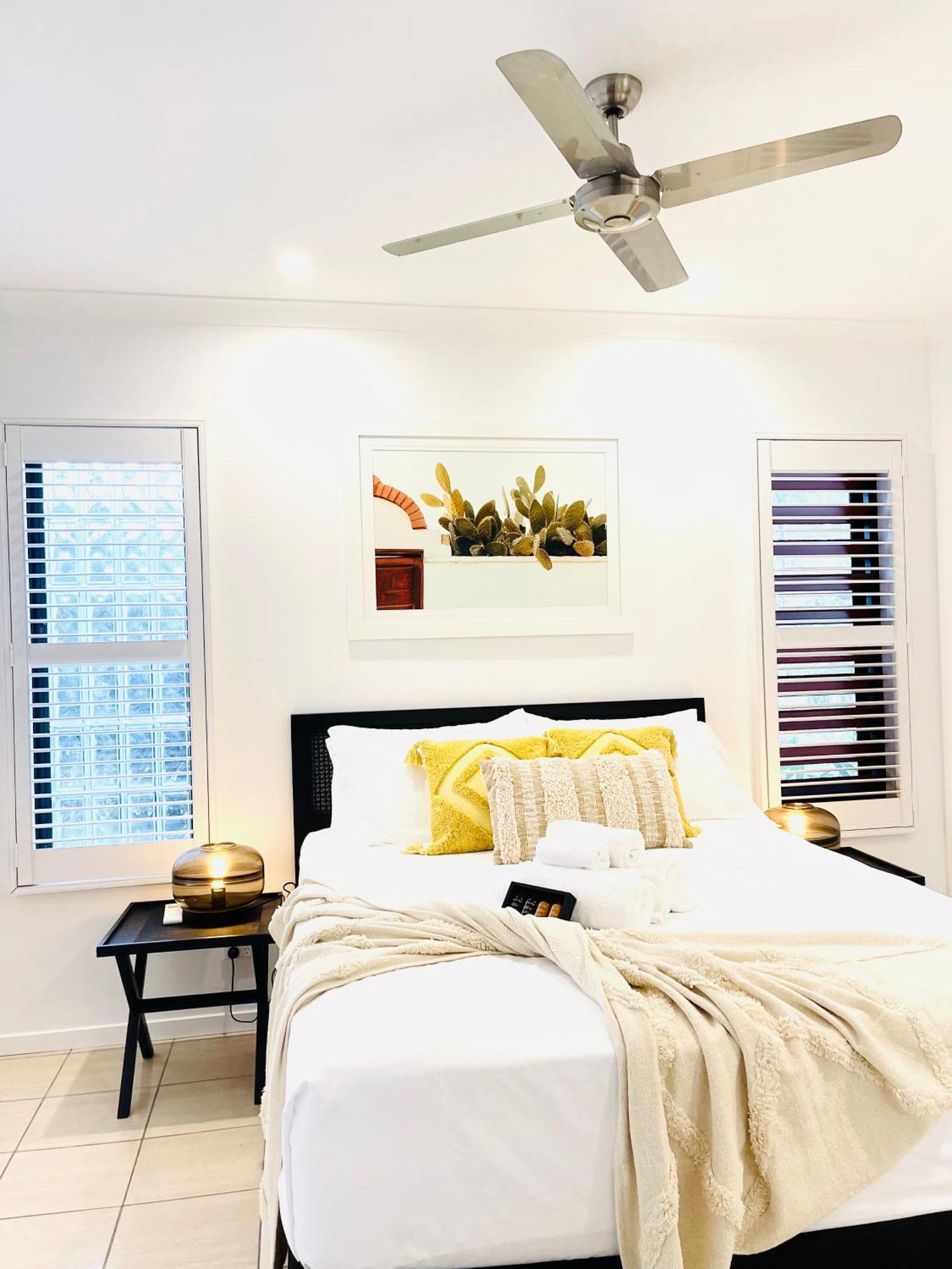 Ocean View Island 2-bedroom Townhouse Buggy Valet Service Extra Queen Air Bed *