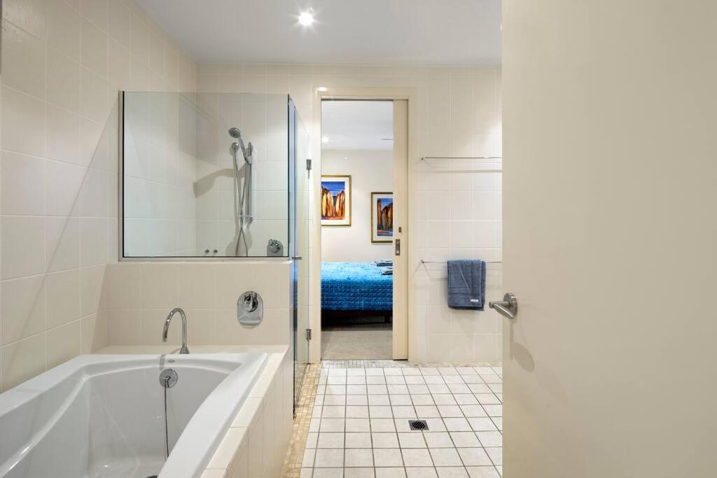 Apartment Pavillions 17 Waterfront With Private Pool And Buggy *