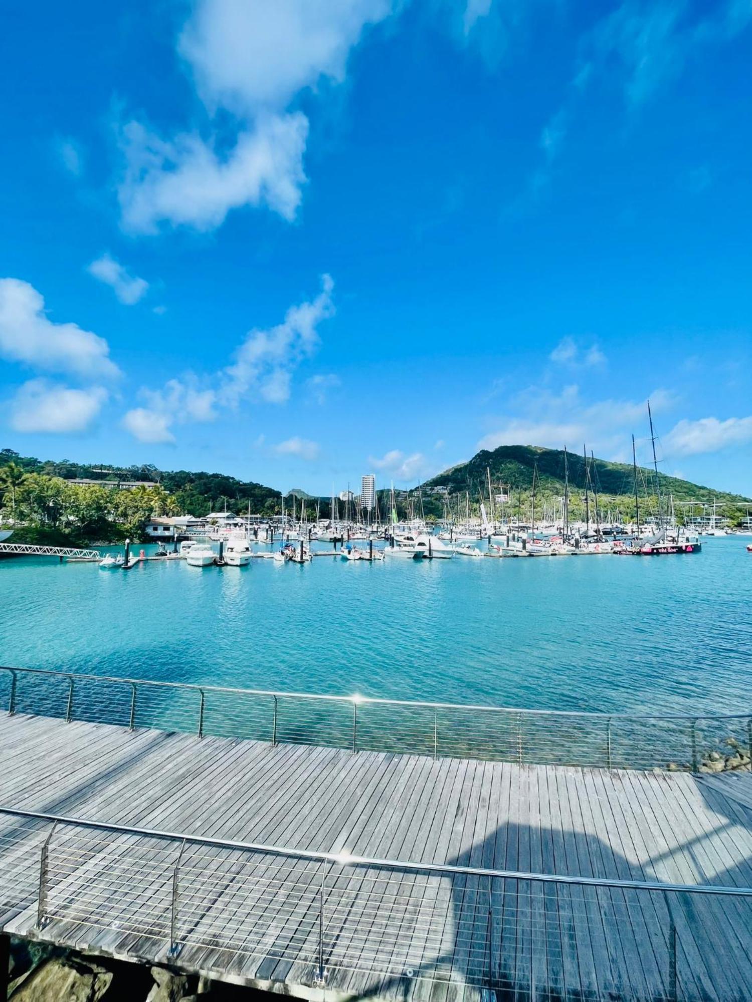 Holiday home Ocean View Island 2-bedroom Townhouse Buggy Valet Service Extra Queen Air Bed