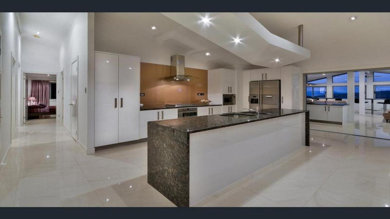 Jasmine House On * Hamilton Island